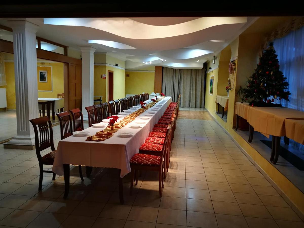 Hotel Mladost Lipany Exteriér fotografie